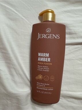 Jergens Warm Amber Shea Fusion Scented Body Lotion
